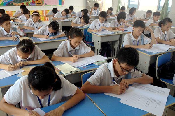 孩子近視教室座位往前坐可以嗎？